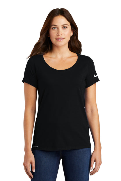 Nike Women's Dri-FIT Cotton/Poly Scoop Neck Tee. NKBQ5234